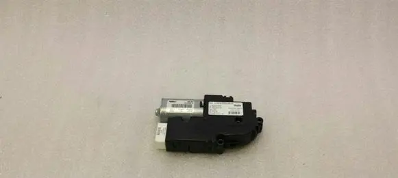 Mercedes-Benz GLK (X204) Sunroof motor/actuator A2048200808