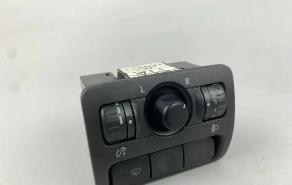 Subaru Outback Wing mirror switch 11AJC159911
