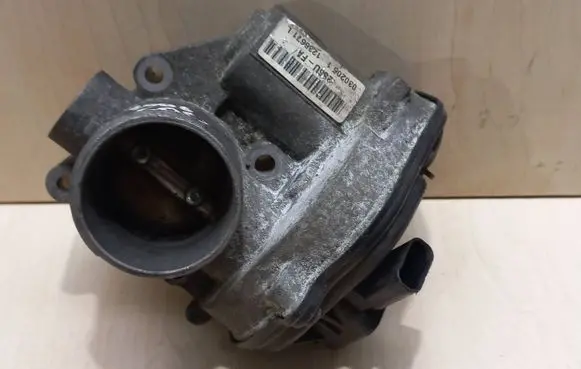 Ford Focus Throttle valve 1236671L 0302061 2S6UFA