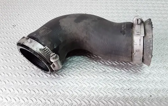 Audi A4 S4 B7 8E 8H Intercooler hose/pipe 8E0145837G