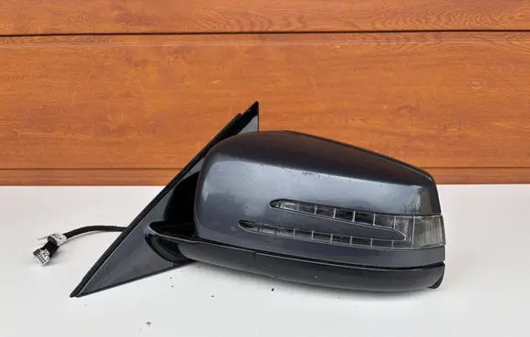 Mercedes-Benz E W212 Front door electric wing mirror A2128102116 9040