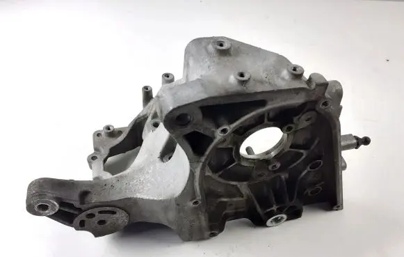 Opel Insignia A Fuel pump bracket 55574721 E509E318694U176