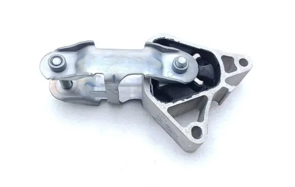 Mercedes-Benz CLA C117 X117 W117 Engine mount bracket A2462400809