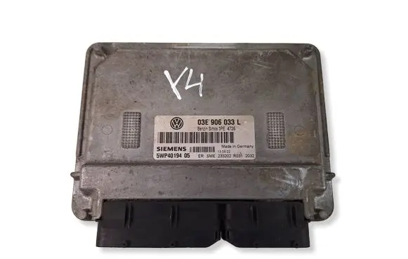 Volkswagen Polo Engine control unit/module 03E906033L 5WP4019405