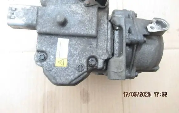 Toyota Yaris Air conditioning (A/C) compressor (pump) ES14C 0422001501 6B30612