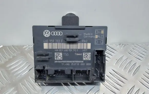 Audi A8 S8 D4 4H Door control unit/module 4H0959792F