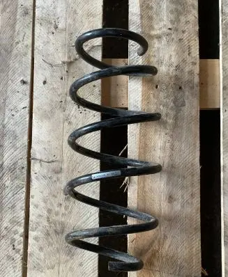 Mercedes-Benz E W212 Front coil spring 993654
