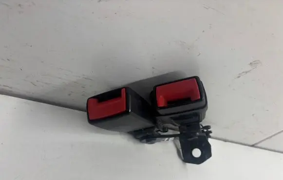 Audi Q3 8U Rear seatbelt buckle 4G0857739A