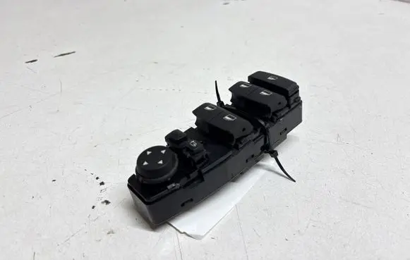 BMW 5 GT F07 Electric window control switch 9179913