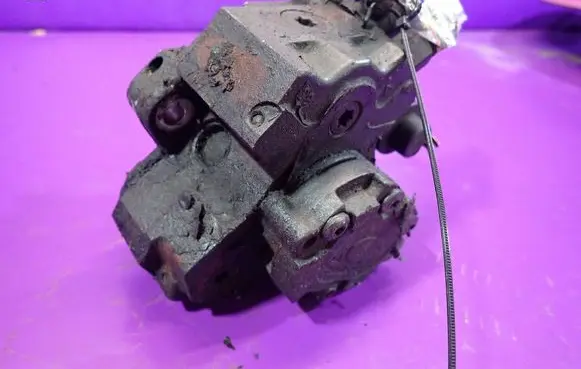 Toyota Yaris Verso Fuel injection high pressure pump