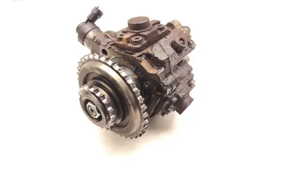 Hyundai i40 Fuel injection high pressure pump 331002A420 0445010206