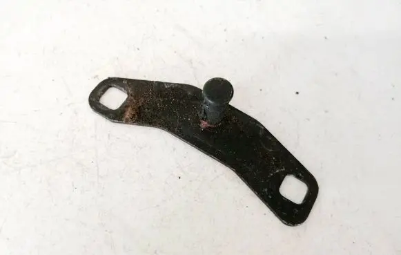Audi A6 S6 C5 4B Front door lock loop/hook striker 4b5827507a