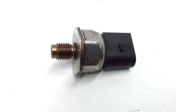 Mercedes-Benz E A207 Fuel pressure sensor 9307Z521A 55PP2201 1232391221