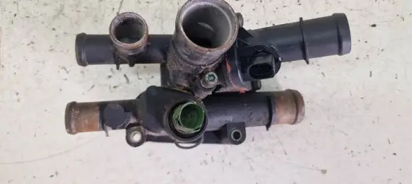 Audi A3 S3 8L Thermostat/thermostat housing 06A121513