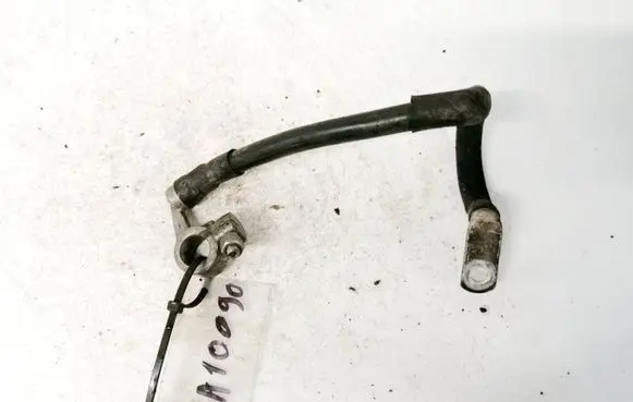 Volkswagen Touran I Positive cable (battery)