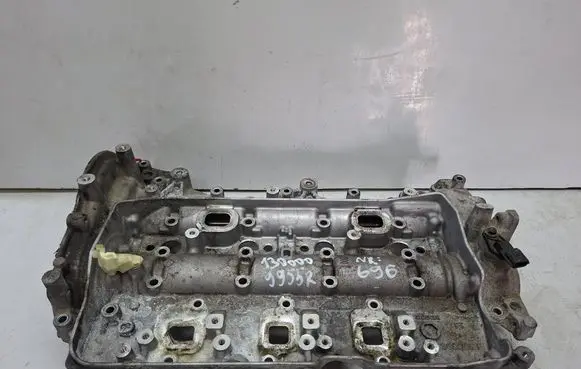 Renault Trafic III (X82) Rocker cam cover S27610696 130C09955R