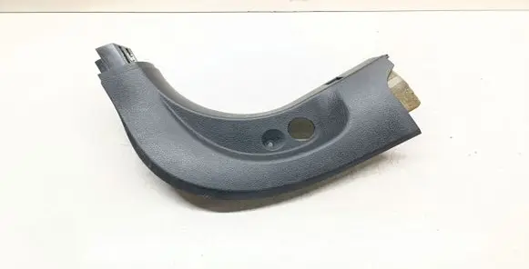 Foot area side trim