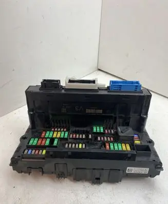 BMW 5 F10 F11 Fuse module 9252815
