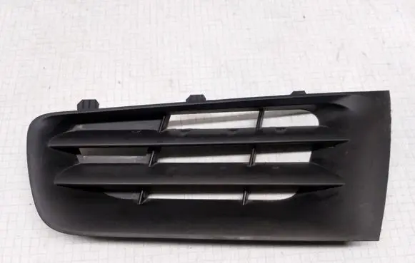 Renault Megane II Front bumper lower grill 8200412381