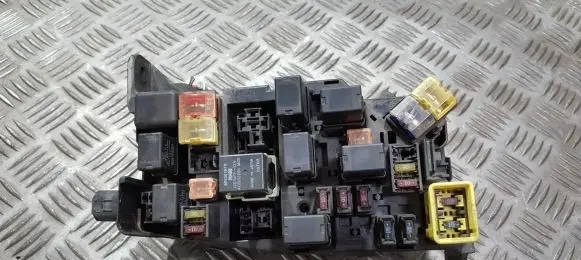 Fuse box set