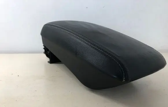 KIA Ceed Armrest
