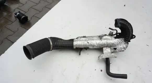 Ford Focus Air intake hose/pipe PRZEWDRURA