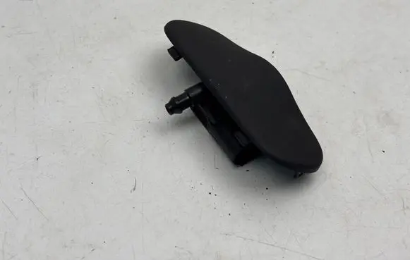 Audi A3 S3 8V Windshield washer spray nozzle 8V3955988A