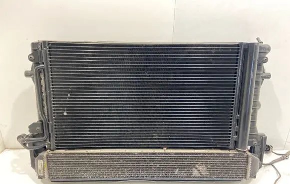 Volkswagen Cross Polo Radiator set 