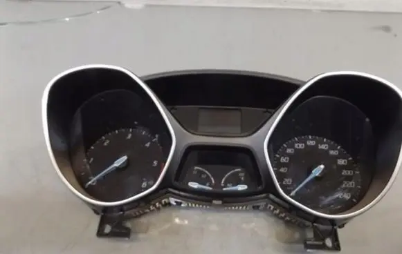 Ford Focus Speedometer (instrument cluster)