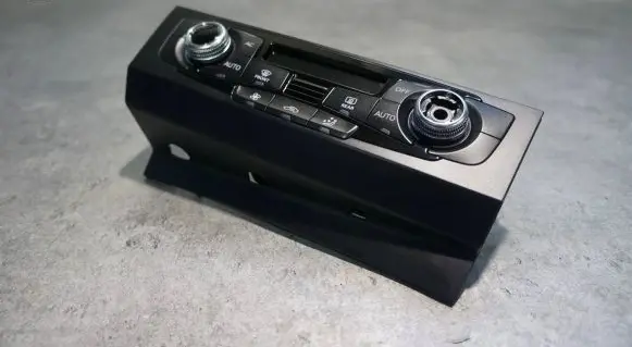 Audi A5 8T 8F Climate control unit 8K2820043AC