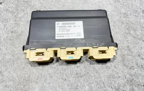Mercedes-Benz ML W166 Seat control module A1668203426 2841351411300
