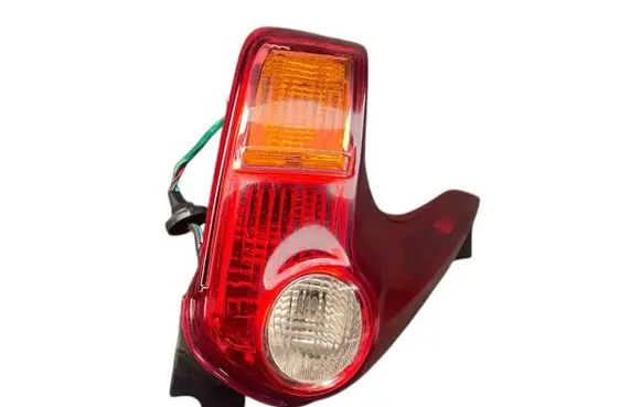 Nissan Juke I F15 Rear/tail lights