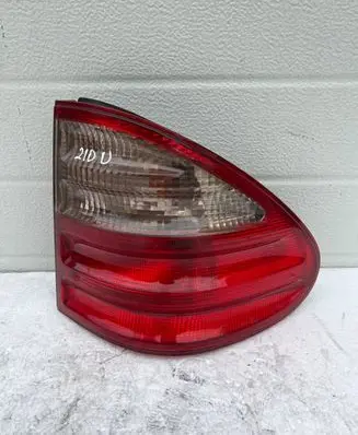 Mercedes-Benz E W210 Rear/tail lights A2108205464