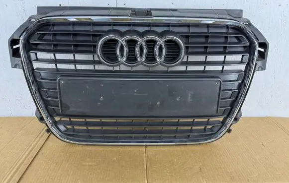 Audi A1 Front bumper upper radiator grill 8X0853651