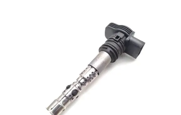 Audi TT Mk1 High voltage ignition coil 06B905115L