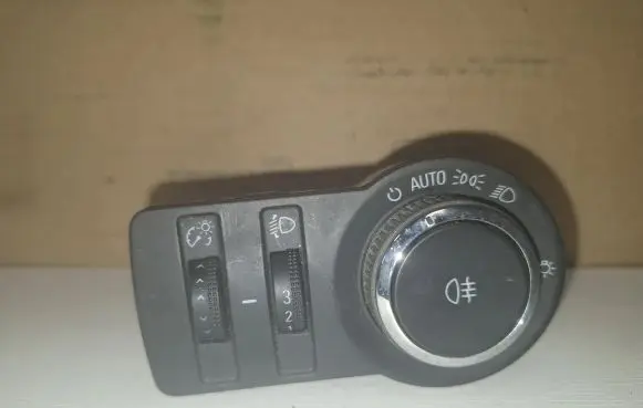 Opel Insignia A Light switch