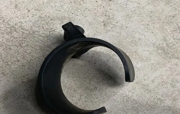 Volvo V50 Intercooler pipe mounting bracket 12Z04814