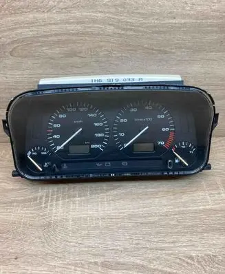 Volkswagen Golf III Speedometer (instrument cluster) 1H6919033H