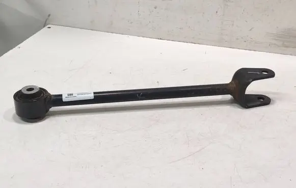 Tesla Model 3 Rear upper control arm/wishbone 104444100F CFD222671A0132