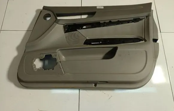 Audi A6 S6 C6 4F Front door card panel trim LL4F1867106A