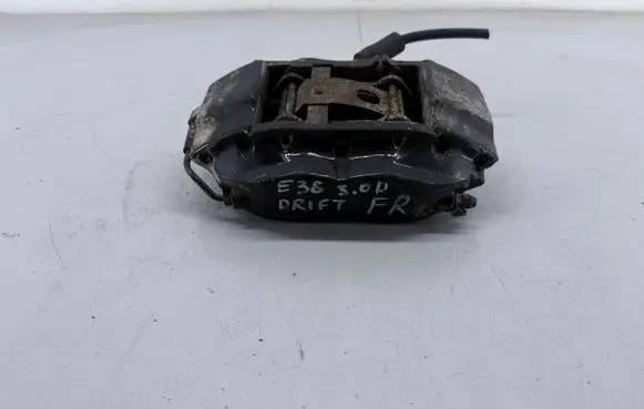 BMW 7 E38 Front brake caliper 20557502