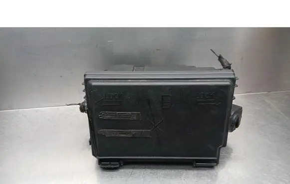 Opel Corsa D Fuse box set 13246936