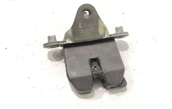 Skoda Octavia Mk2 (1Z) Tailgate/trunk/boot lock/catch/latch 1Z5827501D BN3CZ