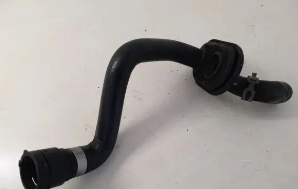 Audi A5 8T 8F Engine coolant pipe/hose