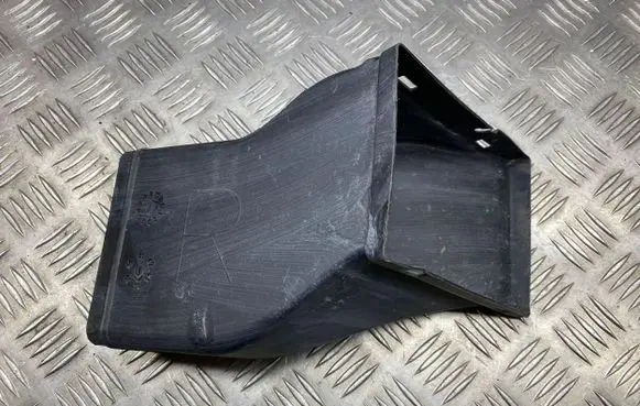 BMW 5 E39 Air intake duct part 7033704 11460913
