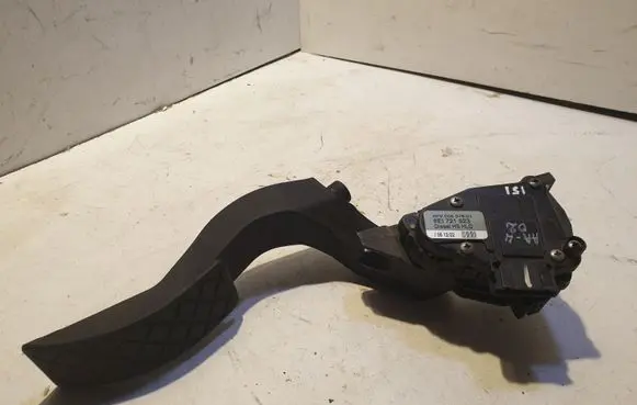 Audi A4 S4 B6 8E 8H Accelerator throttle pedal 8EI721523 00837601