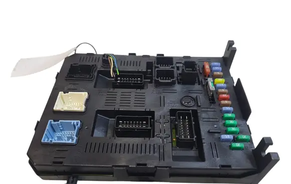 Peugeot 607 Comfort/convenience module 9661940180 216760315 281174310