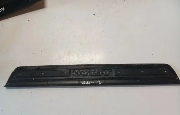 Volvo V40 Cross country Side skirt front trim 31265842
