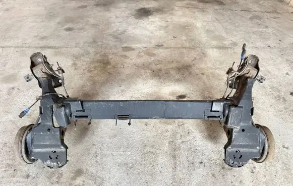 Peugeot 208 I Rear axle beam 