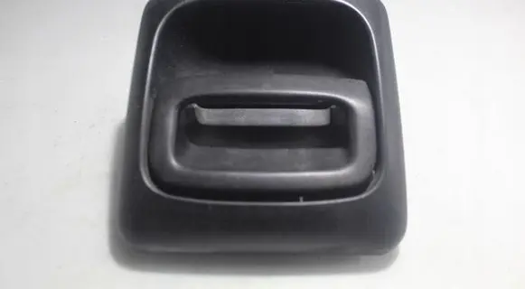 Front door exterior handle/bracket